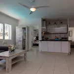 Clariana Villa *